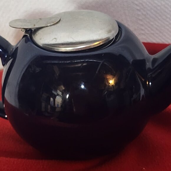 Classic Bistro Bright Cobalt 2 Cup Infuser Personal Porcelain Teapot w/Metal Lid - Picture 5 of 16